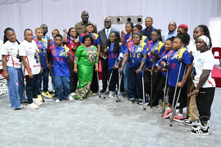 Basket fauteuil U25 (dames) : Félix Tshisekedi reçoit les championnes d’Afrique à Kinshasa